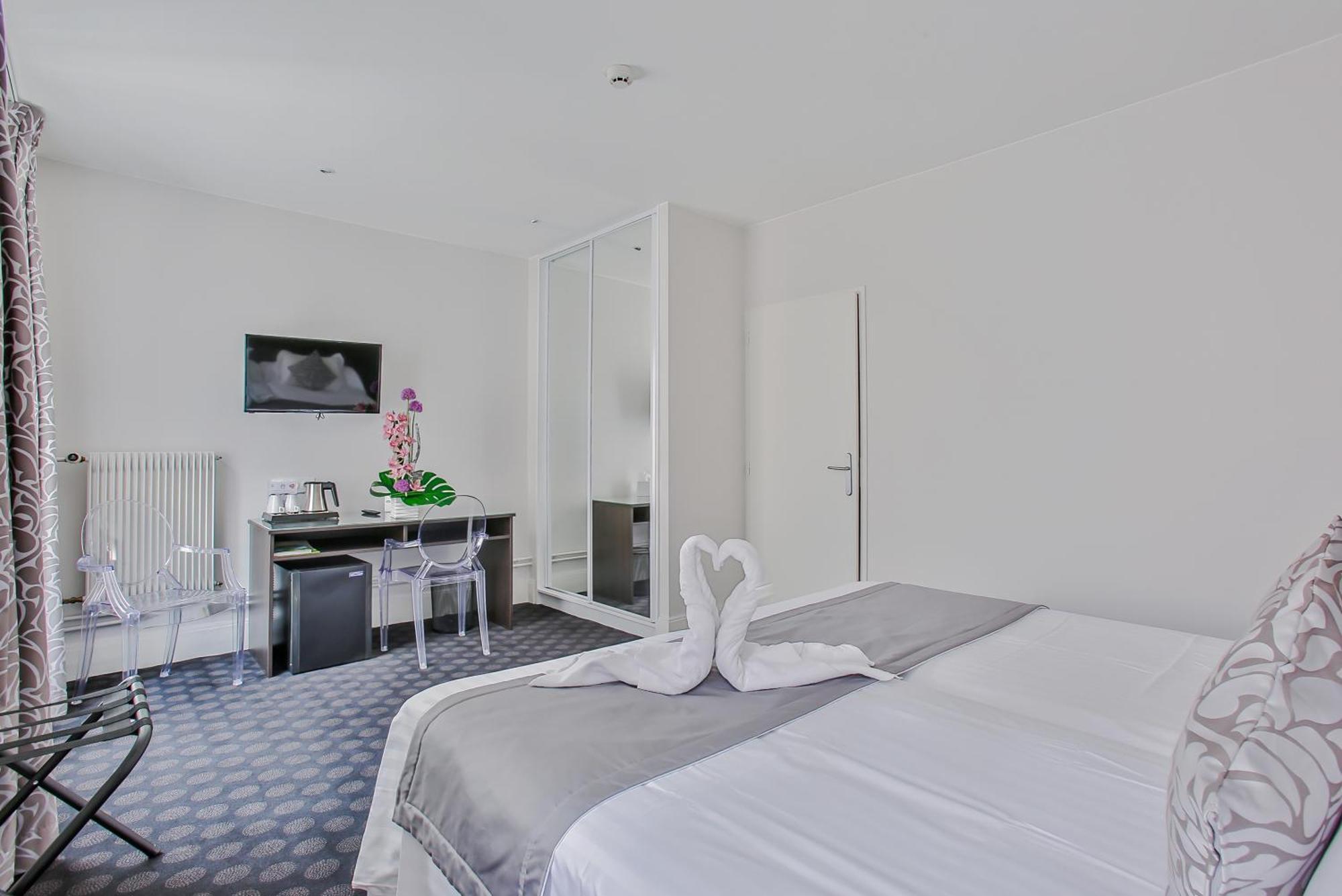 Logis Le Midland Hotell Vichy Exteriör bild