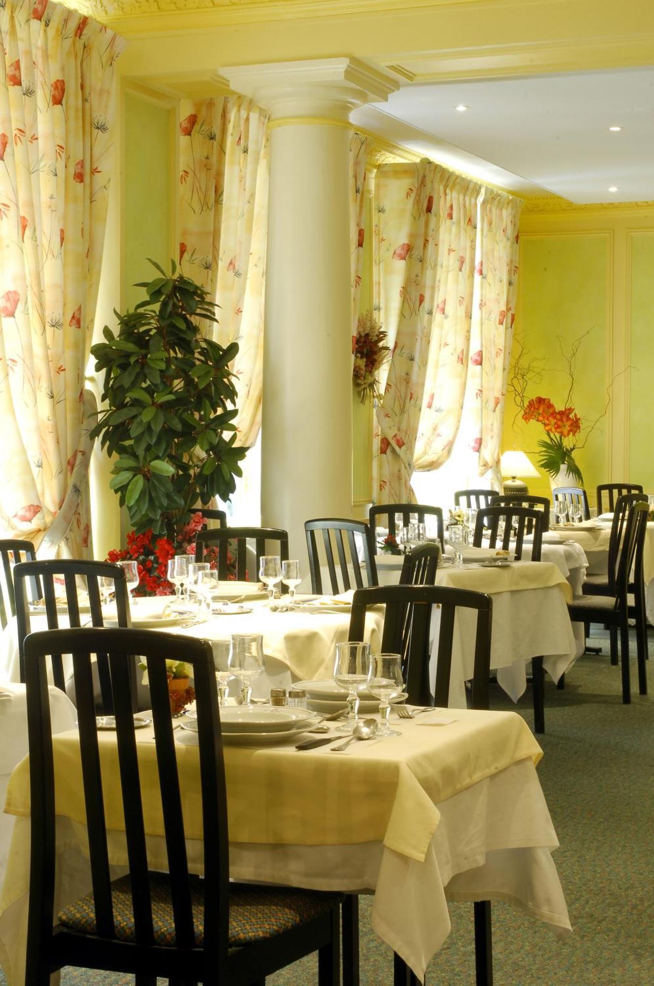 Logis Le Midland Hotell Vichy Exteriör bild